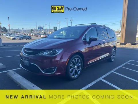 Red 2017 Chrysler Pacifica Limited for sale in Longview, WA