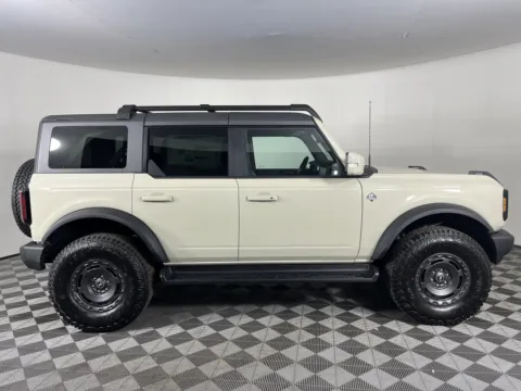 More photos of 2025 Ford Bronco Outer Banks at Ford Longview, WA