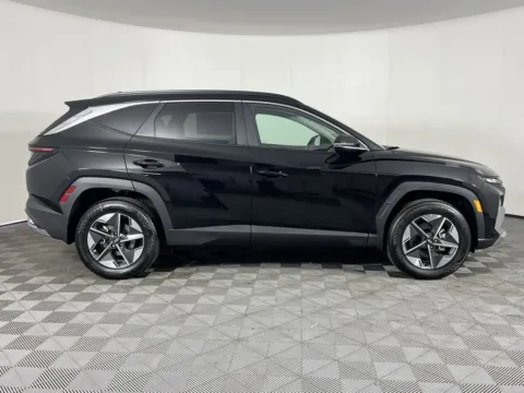More photos of 2025 Hyundai Tucson SEL Convenience at Ford Longview, WA