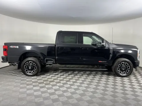 More photos of 2025 Ford F-250SD Platinum at Ford Longview, WA