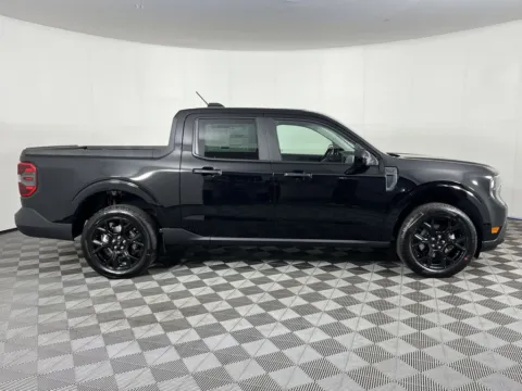 More photos of 2025 Ford Maverick XLT at Ford Longview, WA