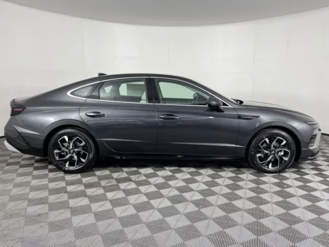 More photos of 2025 Hyundai Sonata SEL at Ford Longview, WA