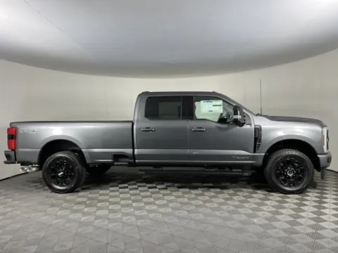 More photos of 2025 Ford Super Duty F-350 SRW LARIAT at Ford Longview, WA