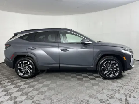 More photos of 2025 Hyundai Tucson Limited at Ford Longview, WA