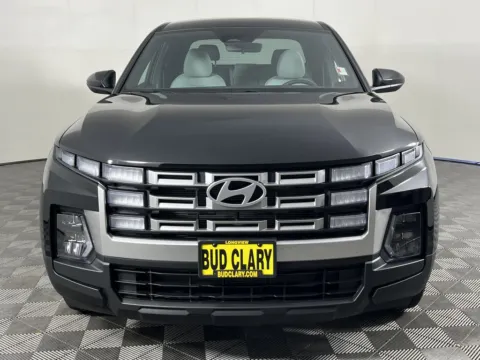 Photos of 2025 Hyundai Santa Cruz SE for sale in Longview, WA at Ford Longview