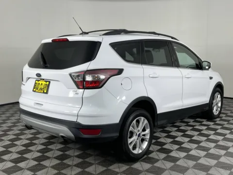 More photos of 2017 Ford Escape SE at Ford Longview, WA