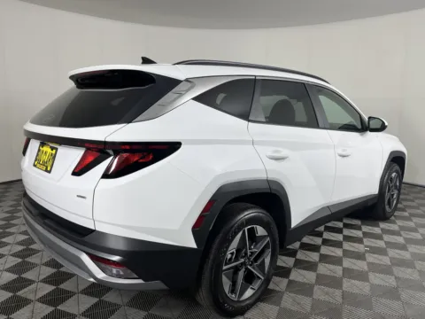 More photos of 2025 Hyundai Tucson SEL at Ford Longview, WA