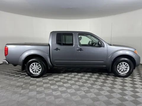 More photos of 2018 Nissan Frontier SV V6 at Ford Longview, WA