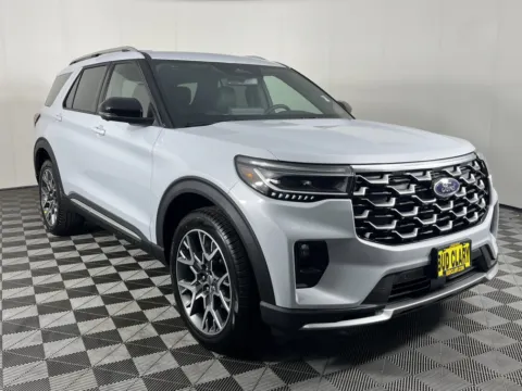 Another view of 2025 Ford Explorer Platinum for sale in Longview, WA at Ford Longview