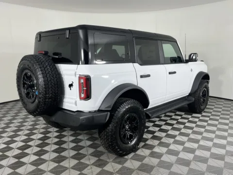 More photos of 2025 Ford Bronco Outer Banks at Ford Longview, WA