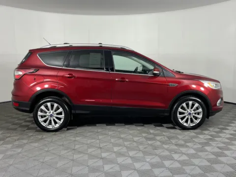 More photos of 2017 Ford Escape Titanium at Ford Longview, WA