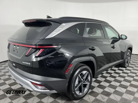 More photos of 2025 Hyundai Tucson Hybrid SEL Convenience at Ford Longview, WA