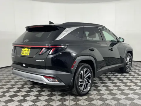 More photos of 2025 Hyundai Tucson Hybrid Limited at Ford Longview, WA