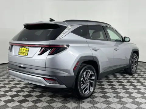 More photos of 2025 Hyundai Tucson Hybrid Limited at Ford Longview, WA