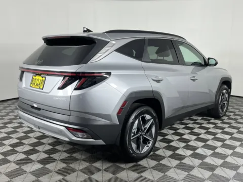More photos of 2025 Hyundai Tucson Hybrid SEL Convenience at Ford Longview, WA