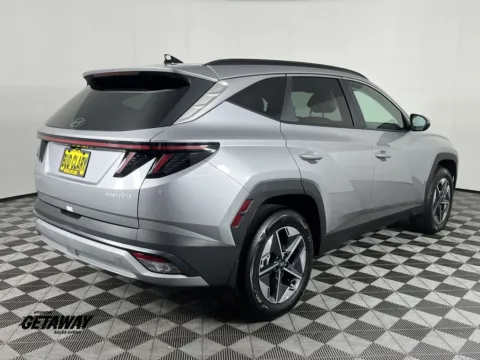 More photos of 2025 Hyundai Tucson Hybrid SEL Convenience at Ford Longview, WA