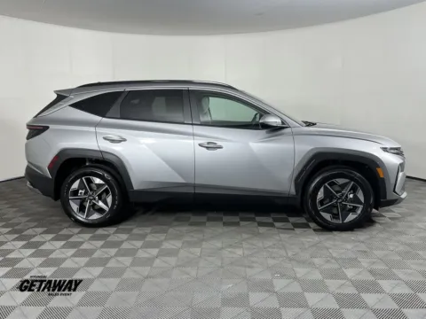 More photos of 2025 Hyundai Tucson Hybrid SEL Convenience at Ford Longview, WA