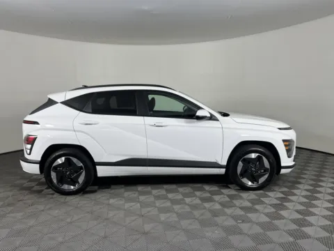 More photos of 2025 Hyundai Kona Electric SEL at Ford Longview, WA
