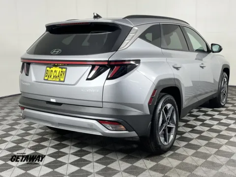 More photos of 2025 Hyundai Tucson Hybrid SEL Convenience at Ford Longview, WA