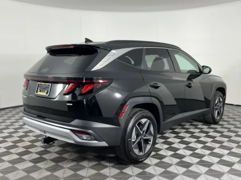 More photos of 2025 Hyundai Tucson SEL at Ford Longview, WA