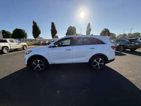 Photos of 2017 Kia Sorento EX V6 for sale in Longview, WA at Ford Longview