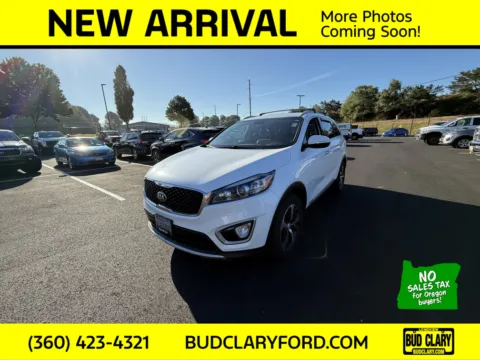White 2017 Kia Sorento EX V6 for sale in Longview, WA