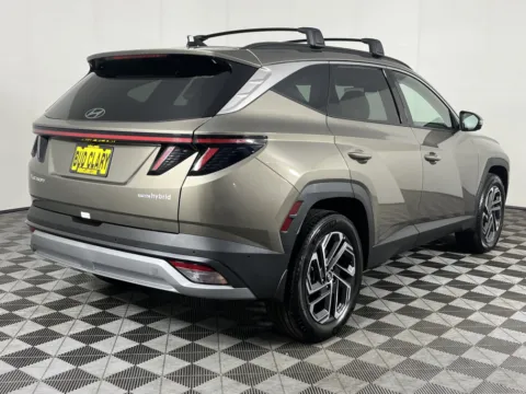 More photos of 2025 Hyundai Tucson Hybrid Limited at Ford Longview, WA