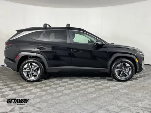 More photos of 2025 Hyundai Tucson Hybrid SEL Convenience at Ford Longview, WA