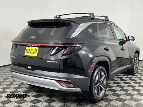 More photos of 2025 Hyundai Tucson Hybrid SEL Convenience at Ford Longview, WA