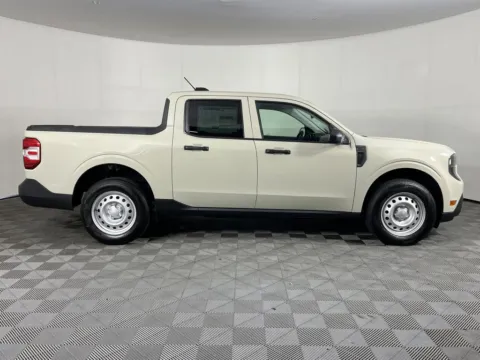 More photos of 2025 Ford Maverick XL at Ford Longview, WA
