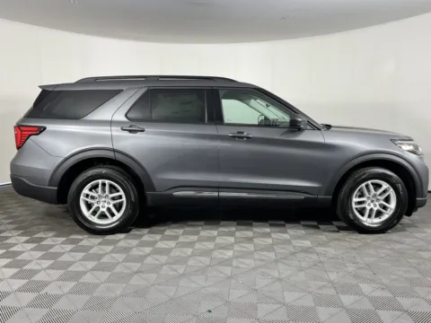 More photos of 2025 Ford Explorer Active at Ford Longview, WA