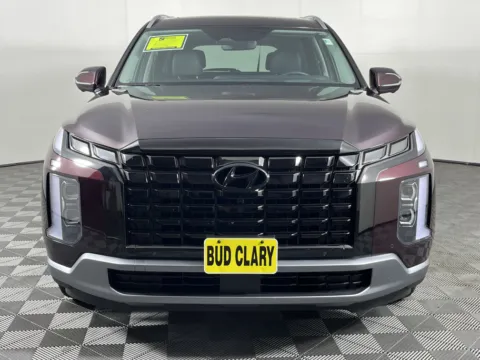 Photos of 2023 Hyundai Palisade Limited for sale in Longview, WA at Ford Longview