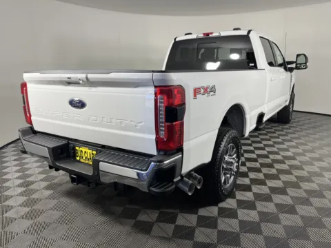 More photos of 2025 Ford Super Duty F-350 SRW LARIAT at Ford Longview, WA