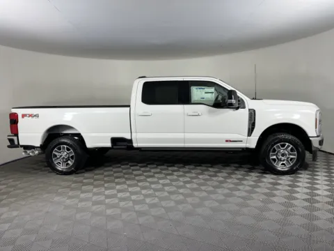More photos of 2025 Ford Super Duty F-350 SRW LARIAT at Ford Longview, WA