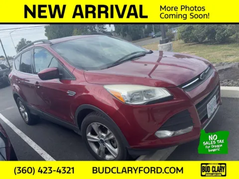 Red 2016 Ford Escape SE for sale in Longview, WA