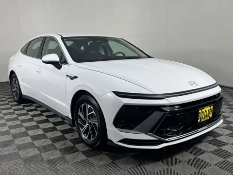 Another view of 2026 Hyundai Sonata Hybrid Blue for sale in Longview, WA at Ford Longview