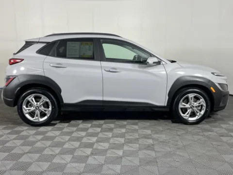 More photos of 2023 Hyundai Kona SEL at Ford Longview, WA