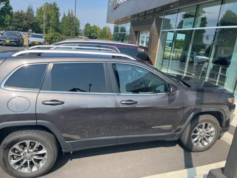 More photos of 2021 Jeep Cherokee Latitude Lux at Ford Longview, WA