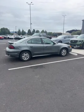 More photos of 2004 Pontiac Grand Am SE1 at Ford Longview, WA
