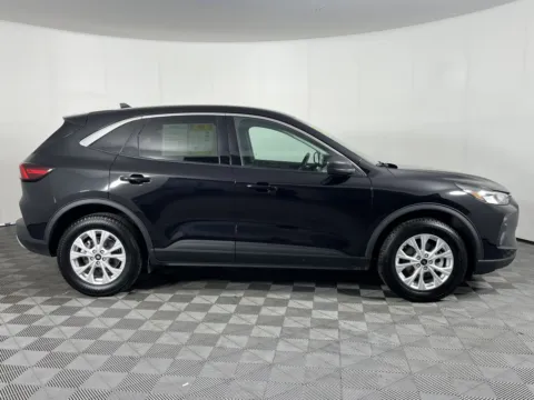 More photos of 2023 Ford Escape Active at Ford Longview, WA