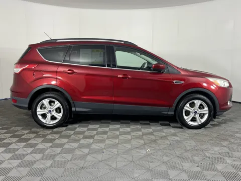 More photos of 2016 Ford Escape SE at Ford Longview, WA