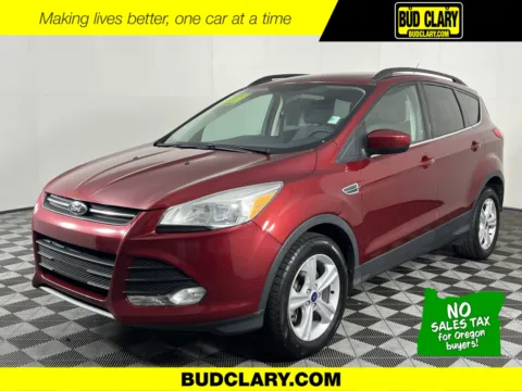 Red 2016 Ford Escape SE for sale in Longview, WA