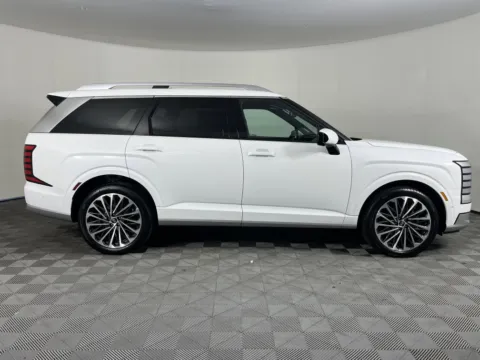 More photos of 2026 Hyundai Palisade Calligraphy at Ford Longview, WA