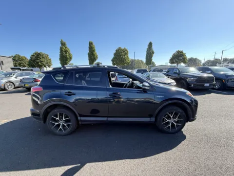 More photos of 2018 Toyota RAV4 Hybrid SE at Ford Longview, WA