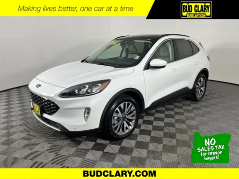 White 2022 Ford Escape Titanium Hybrid for sale in Longview, WA
