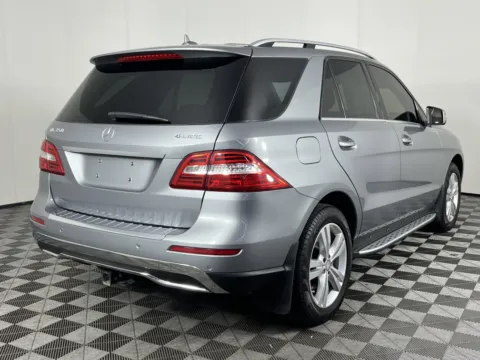 More photos of 2015 Mercedes-Benz M-Class ML 350 at Ford Longview, WA