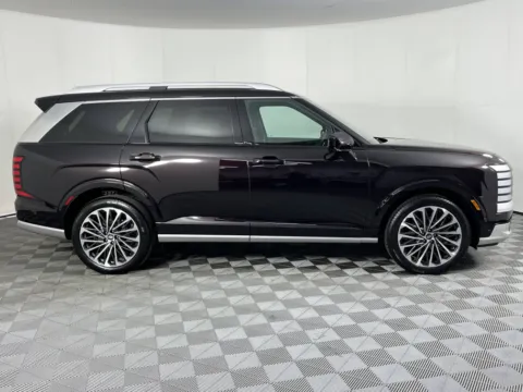 More photos of 2026 Hyundai Palisade Calligraphy at Ford Longview, WA