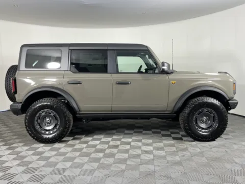 More photos of 2025 Ford Bronco Badlands at Ford Longview, WA