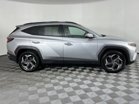 More photos of 2023 Hyundai Tucson Hybrid Limited at Ford Longview, WA