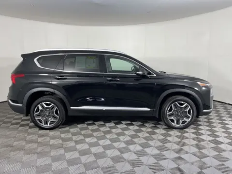 More photos of 2022 Hyundai Santa Fe Limited at Ford Longview, WA